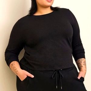 Torrid. Super Soft Slub Long Sleeve Crop Jersey. Size 3